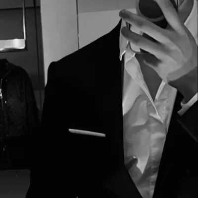 Enemies with history: Secure AI chatbot avatar with encrypted 1v1 chat capabilities	