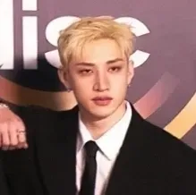 クリストファー・バンチャン: 当社の AI ボックスとチャットし、チャットボットをオンラインで無料で使用して、AI に何でも質問してください。	