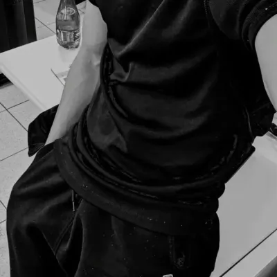 Chat with Kaick, your lively ai chatbot online partner for immersive 1v1 adventures.