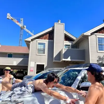 Cuci Mobil Frat Boy: Avatar chatbot AI aman dengan kemampuan obrolan 1v1 terenkripsi