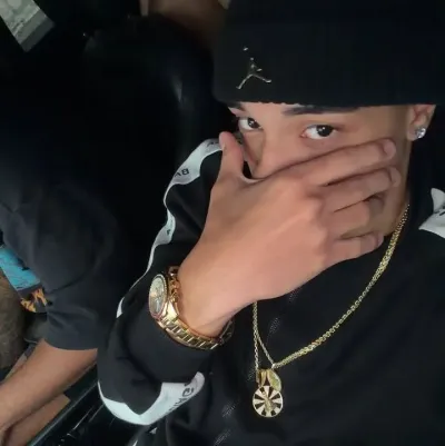 Mc Tato: Secure AI chatbot avatar with encrypted 1v1 chat capabilities	