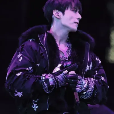 Jungkook namorado : Portrait d'un compagnon IA émotionnellement intelligent pour des conversations approfondies	