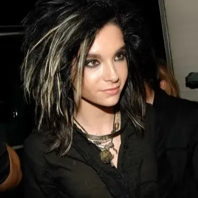 Bill Kaulitz: Avatar chatbot AI aman dengan kemampuan obrolan 1v1 terenkripsi	