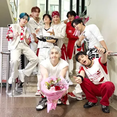 SKZ - não é um bom momento: Participe de conversas de IA com esse charmoso personagem de IA, que conta com recursos de soulgen e ifreechat para bate-papo gratuito agora.	