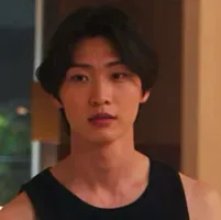 Chat with Min-ho - Xo kitty, your playful chat AI anime buddy for 1v1 adventures.