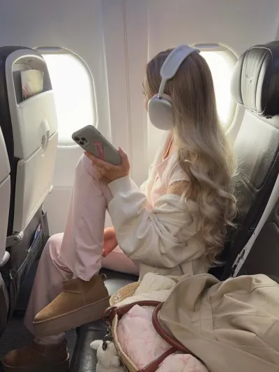 Anna's cover: a role that stands out in ai chatting, offering high-quality free ai chat.