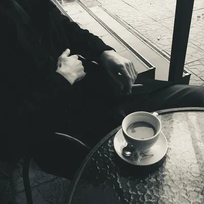 Explore FANTASY Café Boy, a versatile chat AI anime partner for creative roleplay.