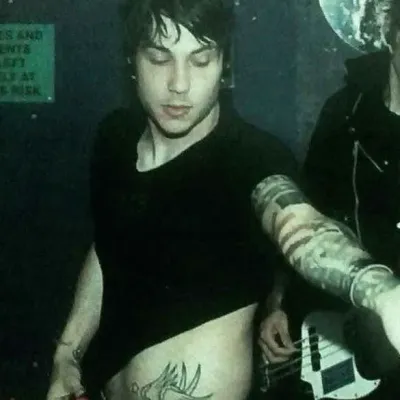 Frank Iero: Secure AI chatbot avatar with encrypted 1v1 chat capabilities	