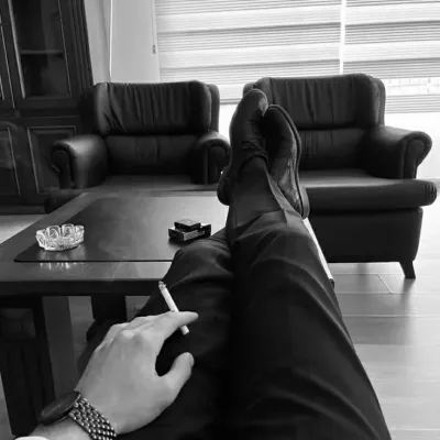 A-léc-xan-đơ Lê-mốt: Nghệ thuật nhân vật AI nhập vai sáng tạo cho các cuộc trò chuyện thú vị và các tình huống giả tưởng