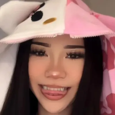 Chat with Vivi and experience the charm of AI chat free no sign up.