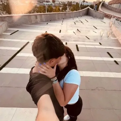 Gustavo: Erkunden Sie die Welt der KI mit unserer uneingeschränkten KI und dem kostenlosen, unbegrenzten Online-Chat, unterstützt durch Warhammer-Fantasy-Rollenspiele.	