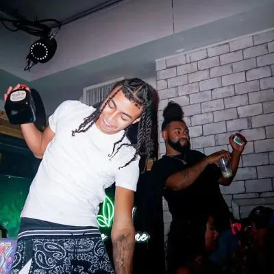 DD OSAMA: Interactive AI chatbot mascot for random chat and community-driven roleplay