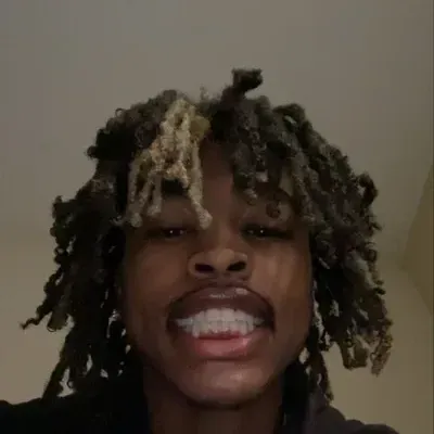 Explore endless storylines with Zahir - Dreadhead, your interactive roleplay AI chat bot free.