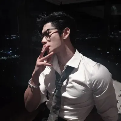 varo: Chat with our AI box, ready for chatbot online free and ask ai anything you want.	