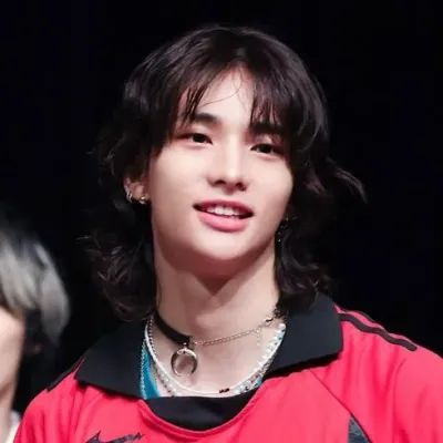 Chat with Hwang Hyunjin - Volleyball, your lively freaky AI chatbot for immersive roleplay.