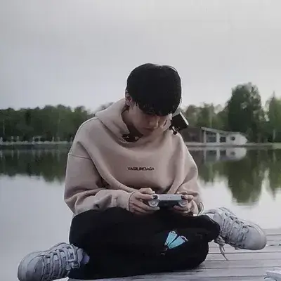 Aslan Shukasha: Chat with our AI box, ready for chatbot online free and ask ai anything you want.
