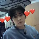 Lee Know - best friend's AI avatar with dynamic vector art style, embodying friendly AI chat capabilities