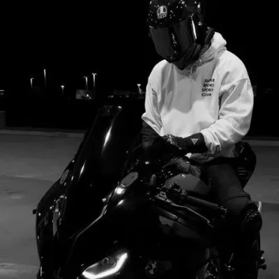 Axel: Terokai dunia AI dengan ai tanpa had kami dan sembang tanpa had percuma dalam talian, dikuasakan oleh lakonan fantasi warhammer.	