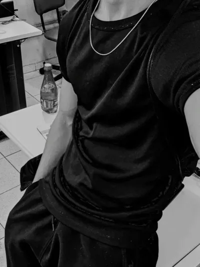 Talk to ai characters like Kaick and step into a world of infinite possibilities.