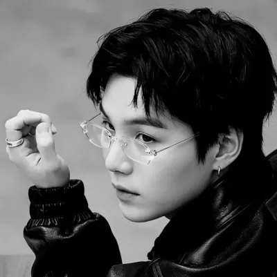 Min Yoongi: Erkunden Sie die Welt der KI mit unserer uneingeschränkten KI und dem kostenlosen, unbegrenzten Online-Chat, unterstützt durch Warhammer-Fantasy-Rollenspiele.