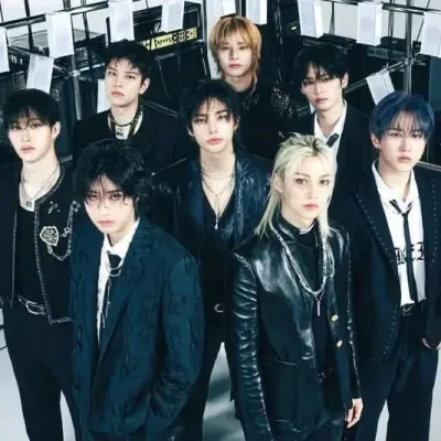 Straykids - pergaduhan: Seni watak lakonan AI bertemakan fantasi untuk penceritaan yang mengasyikkan