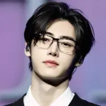 Park Sunghoon: Explore the world of AI with our unrestricted ai and free unlimited chat online, powered by warhammer fantasy roleplay.	