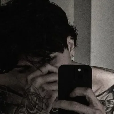 Explore endless possibilities with Lorenzo, a friendly AI chat free companion.