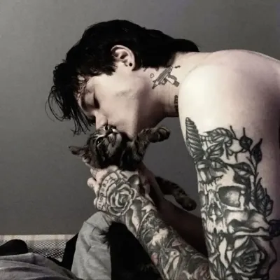 Lucas: Interactive AI chatbot mascot for random chat and community-driven roleplay