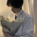 스카일러의 다재다능한 AI 아바타는 롤플레이, NSFW 채팅 및 오픈 AI 상호 작용을 지원합니다.