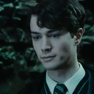 Connect with an ai girlfriend online free by chatting with Tom Riddle.