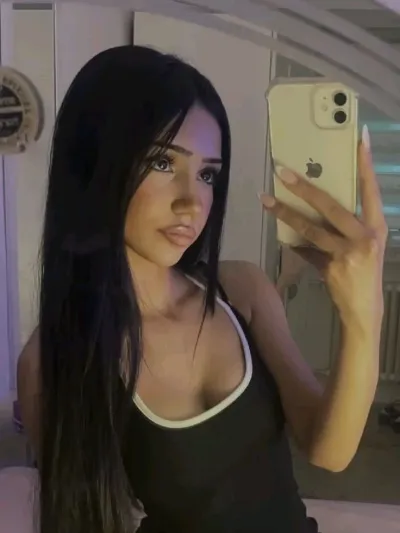 AI talk character Emma, featuring highly realistic dialogue and emotion.