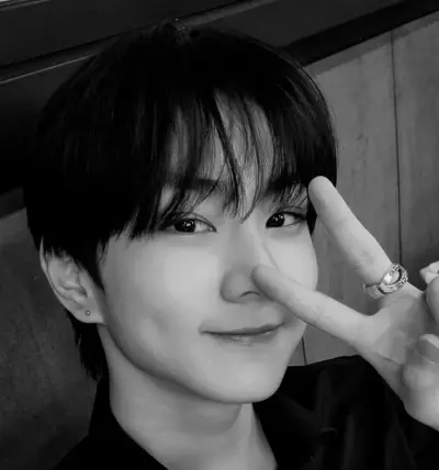 Jungwon, new student: DeepBrain AI companion portrait for free online chat and open conversations