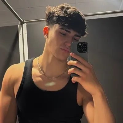 Chat with In Love with a Teacher - Finn, your lively freaky AI chatbot for immersive roleplay.