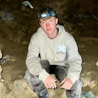 Dive into interactive conversations with Sam golbach, the ultimate AI chat character.