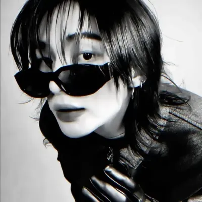 ファン・ヒョンジン: グローバルチャットオンラインサービス向けの多言語 AI 会話パートナーアイコン