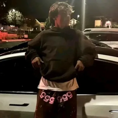 Ma-la-chi: Linh vật chatbot AI tương tác để trò chuyện ngẫu nhiên và nhập vai cộng đồng