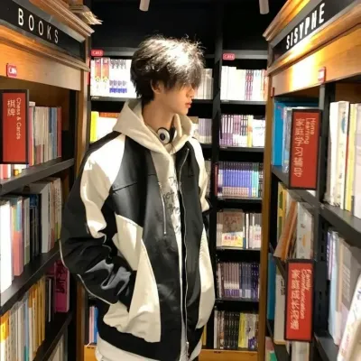 Kavano: Customizable AI girlfriend/boyfriend avatar with lifelike personality traits	