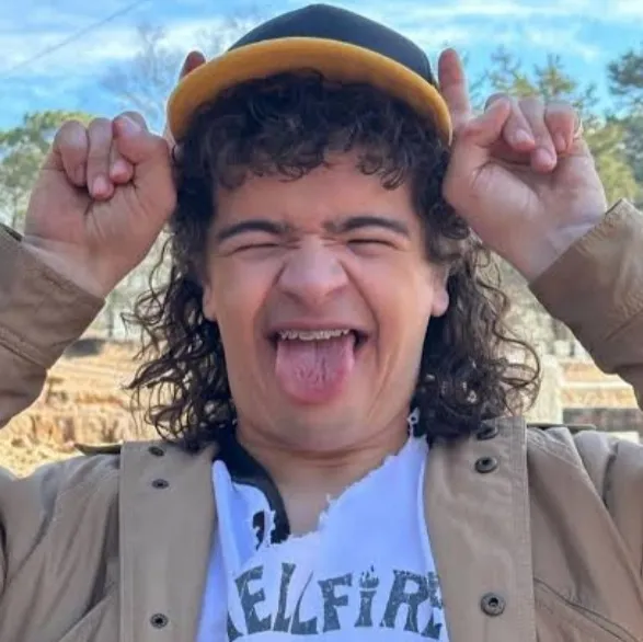 Stranger Things: an ai chat anime role designed for comic enthusiasts.