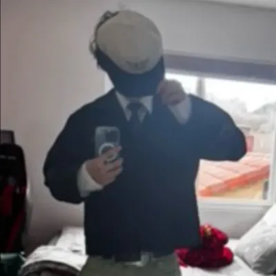 Explore endless storylines with Malachi Daniel Barton, your interactive roleplay AI chat bot free.