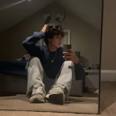 Chat with Cesar, your lively ai chatbot online partner for immersive 1v1 adventures.