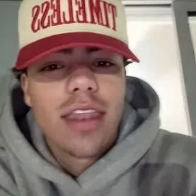 Malachi brings your AI roleplay adventures to life with chat AI characters.