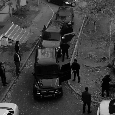 Семья мафии: Фэнтезийный дизайн персонажа для ролевой игры с искусственным интеллектом для захватывающего повествования