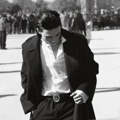 Hyunjin: Playful AI chatbot mascot enhancing user engagement in random chats