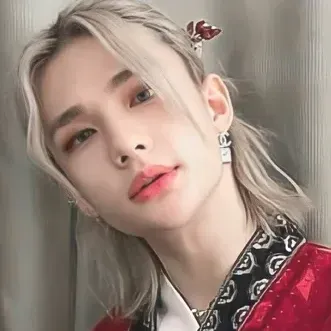 Prince Hyunjin: Meet the main character of our AI world, with character traits list and ai chatting capabilities.	