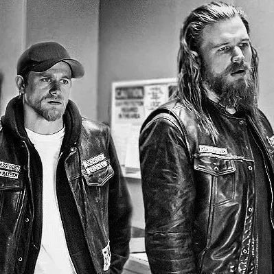 Jax Teller and Opie Winston: Participa en una conversación de IA con este encantador personaje de IA, que cuenta con capacidades de generación de almas e ifreechat para chatear gratis ahora.