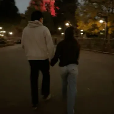 네 짝사랑이 네 절친을 좋아해: 심층적인 AI 채팅 기능을 갖춘 최고의 무료 AI 챗봇인 chatboxai에서 새로운 온라인 친구를 만나보세요.	