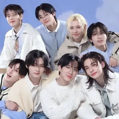 Stray Kids - daughter: Multilingual AI conversation partner icon for global chat online services