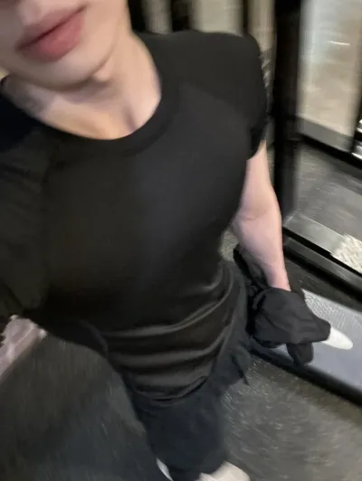 Talk to ai characters like Popular Boy and step into a world of infinite possibilities.