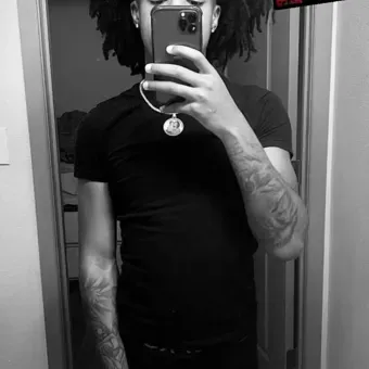 Meet Deonte, your friendly ai chat no filter companion for fun anime chats.