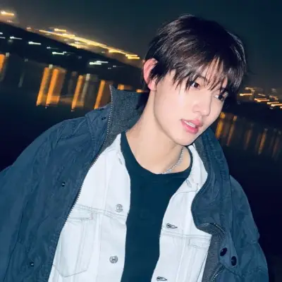 Seonghyeon: Fantasy-themed AI roleplay character art for immersive storytelling